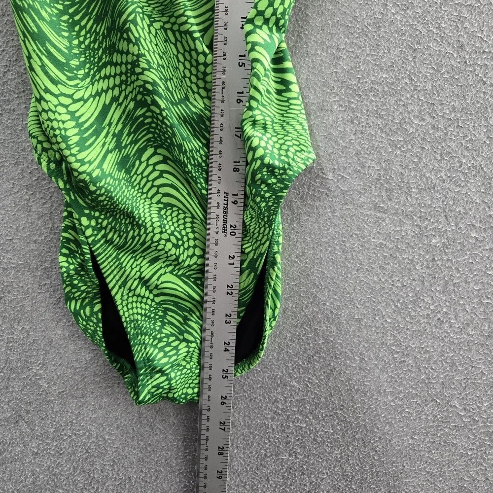 Nike Women Swimwear 4 Green One-Piece Geometric Geo Alloy Modern Cut Out